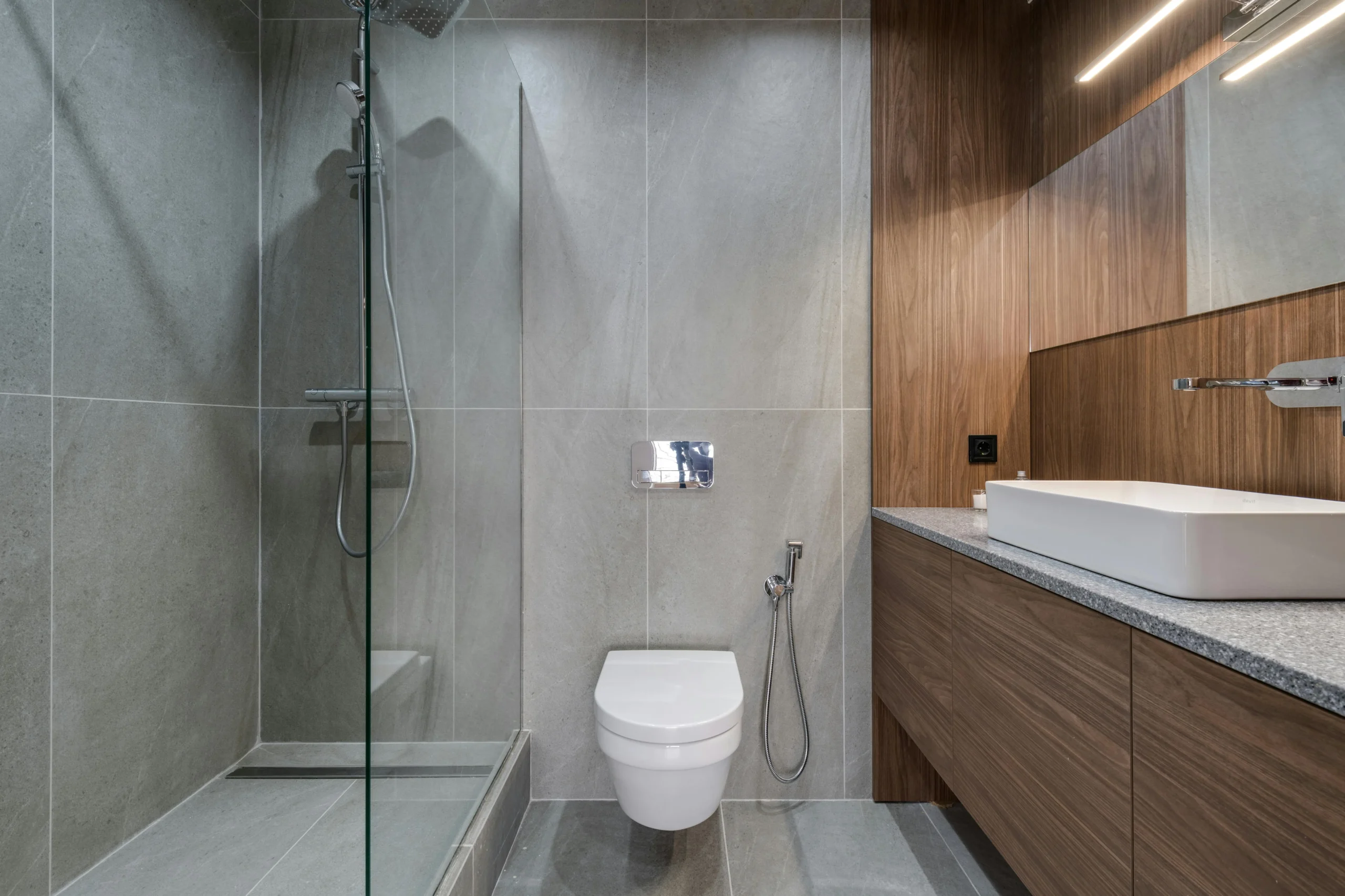 bathroom floor ceramic tile